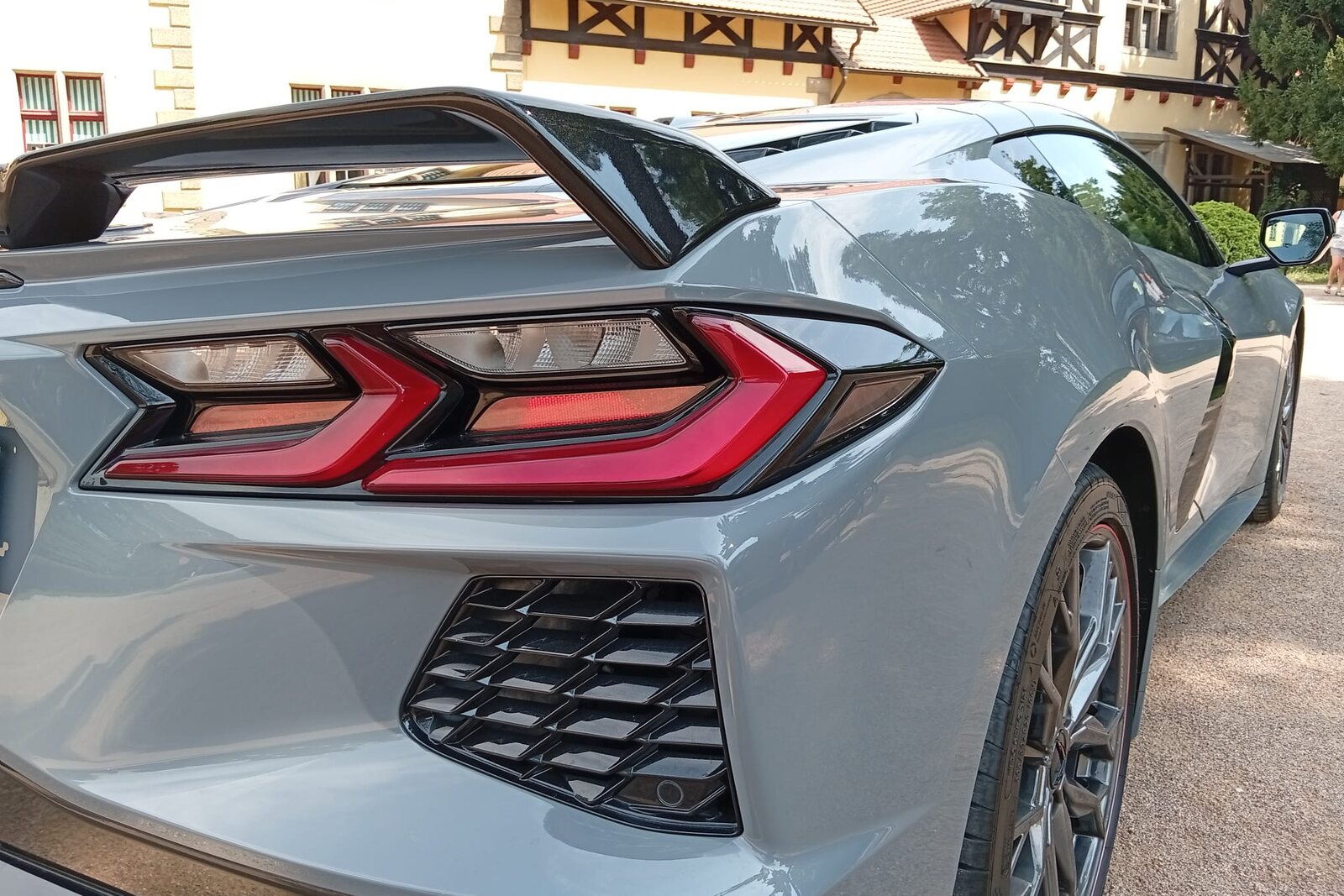 Detail zadního světla Corvette C8